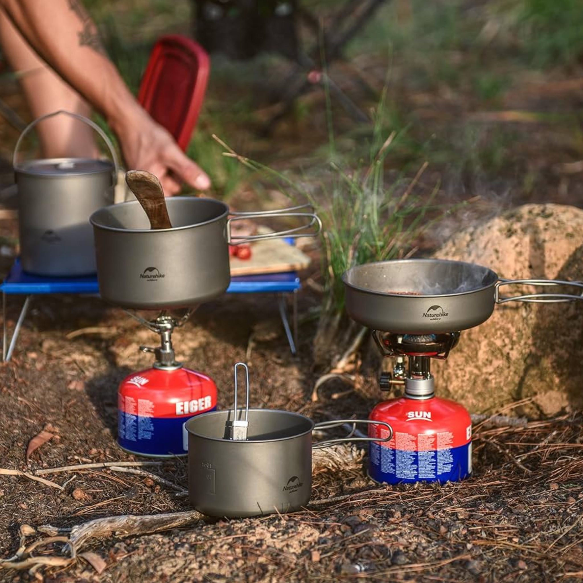 6088F82B-FD7D-4E9C-91B2-87D7B84A2402