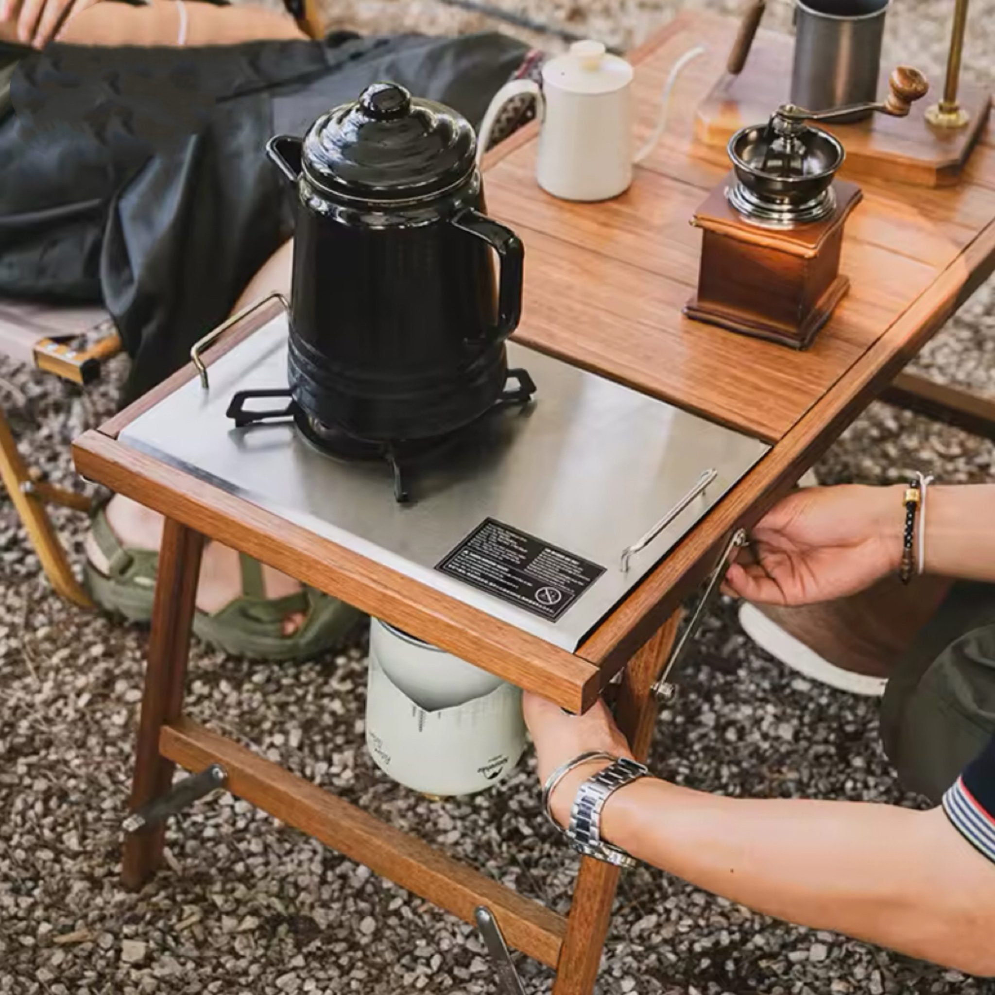 D8BB3777-68BE-4663-A220-333BAD4DC908