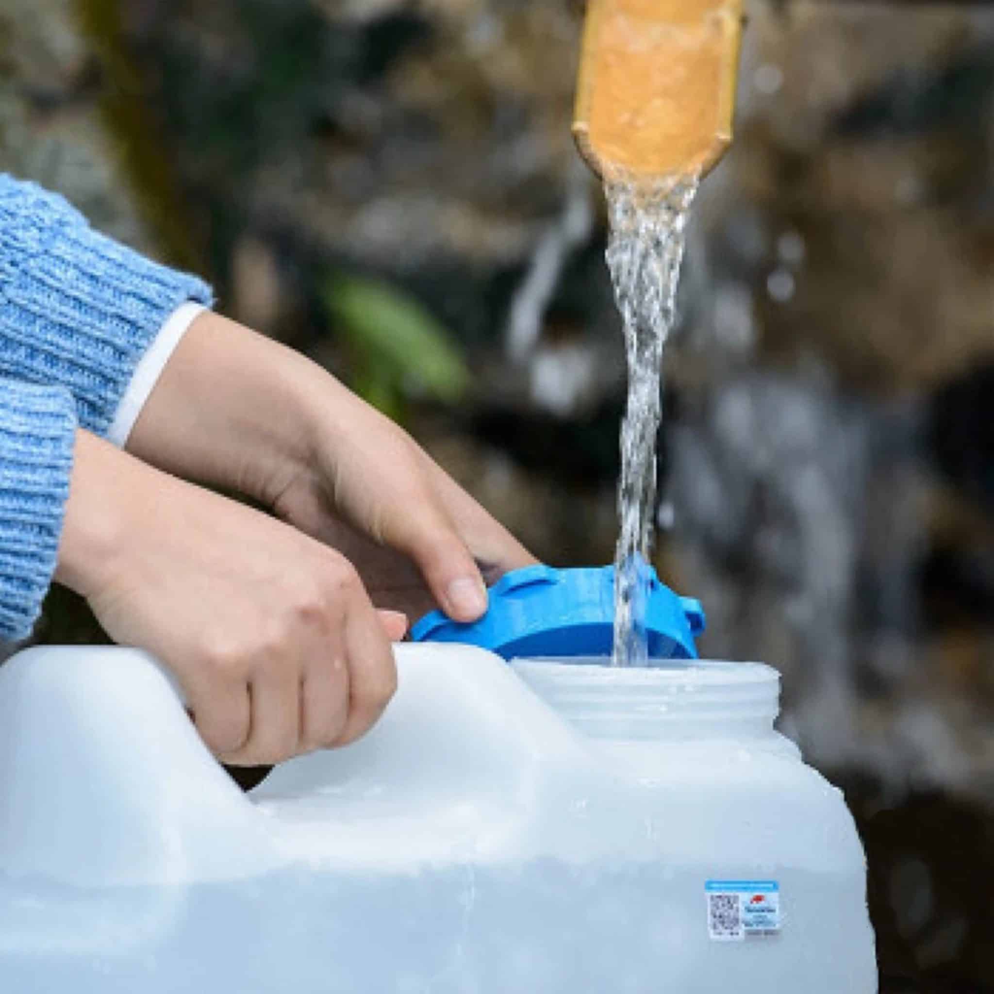 701C00BC-4E59-44A8-8F32-FDF110F1F212